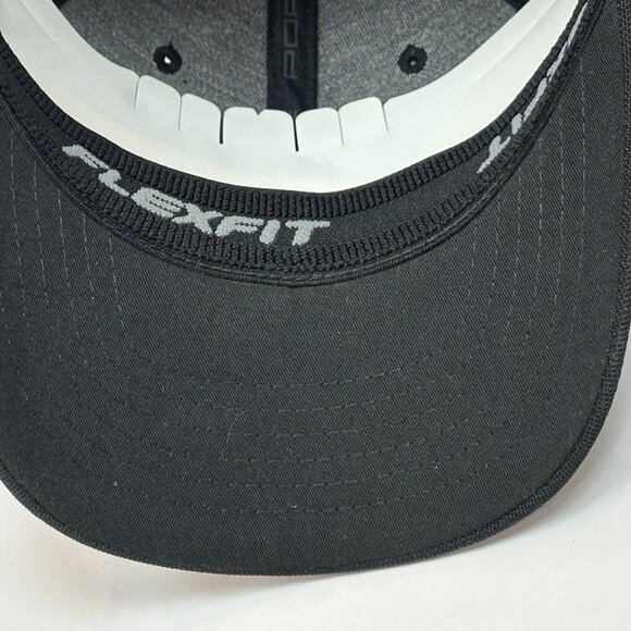 NEW Authentic Porsche Crest Black FlexFit Hat One Size Baseball Cap Unisex - Picture 9 of 9